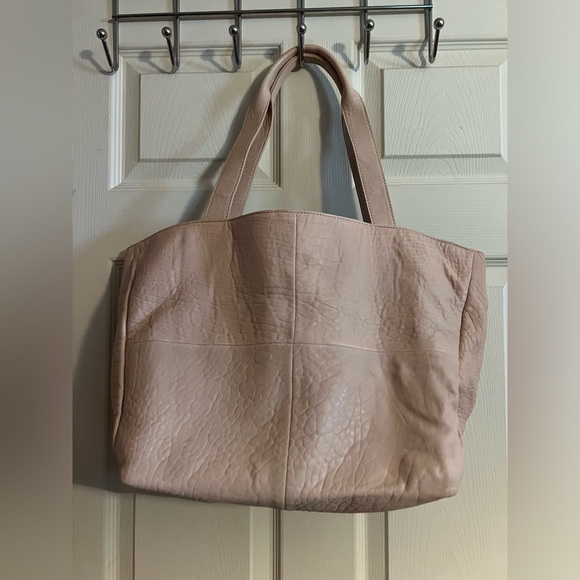 Antonio Melani Bubble leather tote bag, cream blush, NWOT - Picture 2 of 6